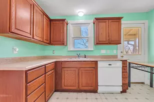 703 Bois D'Arc St, Lockhart, TX 78644 - Photo 8