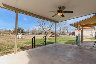 703 Bois D'Arc Street, Lockhart, TX 78644 - Photo 24