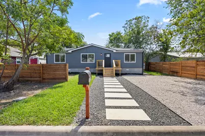 404 E Pecan Street, Taylor, TX 76574 - Photo 1