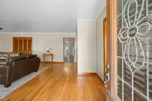 500 W Austin St, Luling, TX 78648 - Photo 6