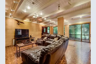 800 Leonard Street, Austin, TX 78705 - Photo 4