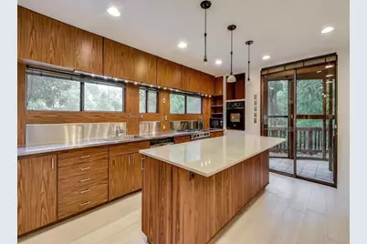 800 Leonard Street, Austin, TX 78705 - Photo 24