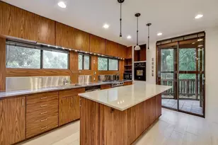 800 Leonard St, Austin, TX 78705 - Photo 24