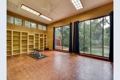 800 Leonard Street, Austin, TX 78705 - Photo 12