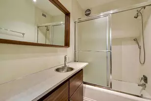 800 Leonard St, Austin, TX 78705 - Photo 22