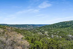 20220 Doe Run, Lago Vista, TX 78645 - Photo 2