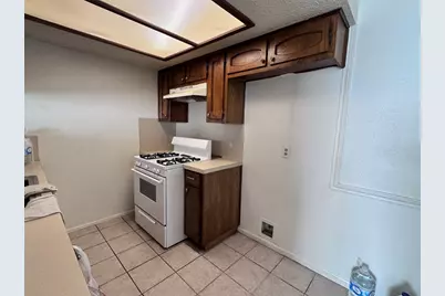 2711 Sunny Lane, Taylor, TX 76574 - Photo 12