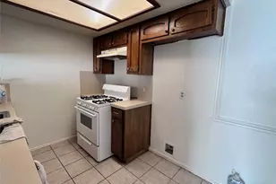 2711 Sunny Ln, Taylor, TX 76574 - Photo 12