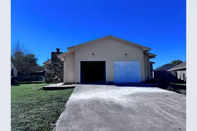 2711 Sunny Lane, Taylor, TX 76574 - Photo 2