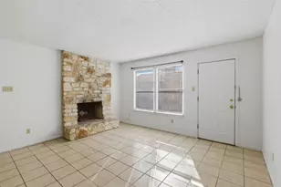 2711 Sunny Ln, Taylor, TX 76574 - Photo 4