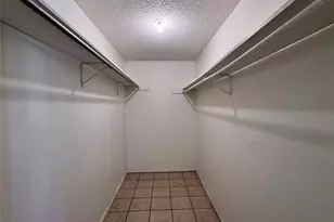 2711 Sunny Ln, Taylor, TX 76574 - Photo 10