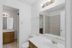 2711 Sunny Ln, Taylor, TX 76574 - Photo 10