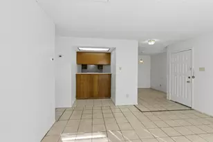 2711 Sunny Ln, Taylor, TX 76574 - Photo 8