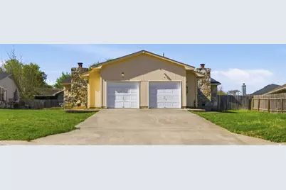 2711 Sunny Lane, Taylor, TX 76574 - Photo 1