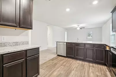 1040 Riverdale Cove, Jarrell, TX 76537 - Photo 8