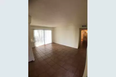 2610 Salado Street #212, Austin, TX 78705 - Photo 2