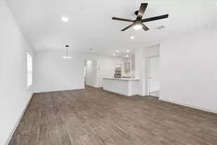 105 Krause Spgs Dr, Hutto, TX 78634 - Photo 14