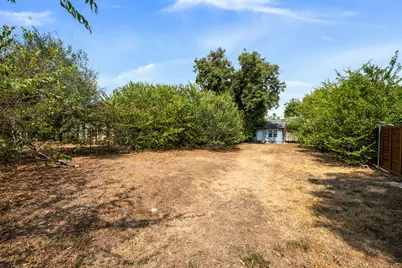 1906 E 2nd Street, Austin, TX 78702 - Photo 30