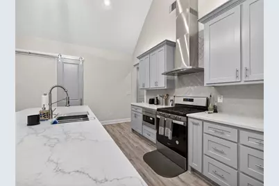 18107 Forrest Drive, Whitney, TX 76692 - Photo 12