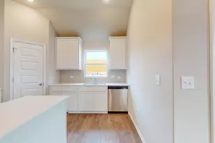 12216 Dillon Fls Dr, Austin, TX 78747 - Photo 10