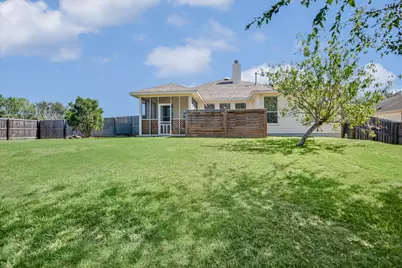 587 Shadow Creek Boulevard, Buda, TX 78610 - Photo 16