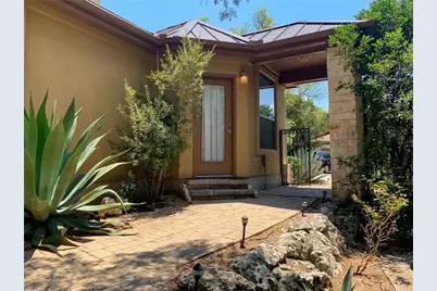 8629 Toro Creek Cove #B, Austin, TX 78759 - Photo 2