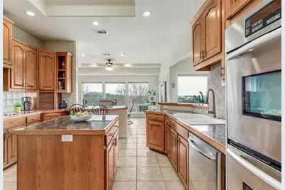 20711 Henry Avenue, Lago Vista, TX 78645 - Photo 12