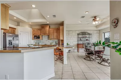 20711 Henry Avenue, Lago Vista, TX 78645 - Photo 14
