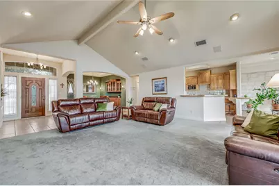 20711 Henry Avenue, Lago Vista, TX 78645 - Photo 10
