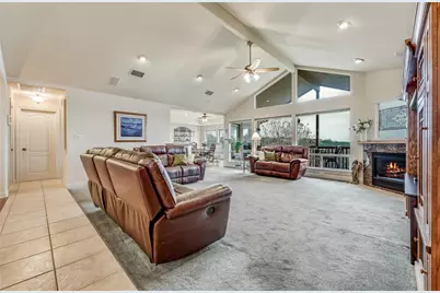 20711 Henry Avenue, Lago Vista, TX 78645 - Photo 4