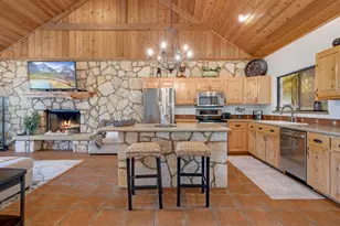 401 Madrone Canyon Dr, Dripping Springs, TX 78620 - Photo 2