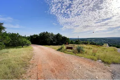 401 Madrone Canyon Drive, Dripping Springs, TX 78620 - Photo 6