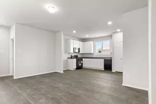 3051 Winding Creek Rd, Kyle, TX 78640 - Photo 8