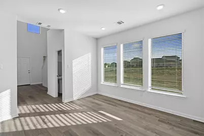 121 Hatari, Jarrell, TX 76537 - Photo 6