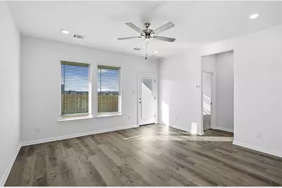 121 Hatari, Jarrell, TX 76537 - Photo 8