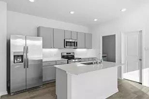 121 Hatari, Jarrell, TX 76537 - Photo 4