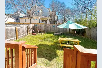 807 E 16th Street #B, Austin, TX 78702 - Photo 24