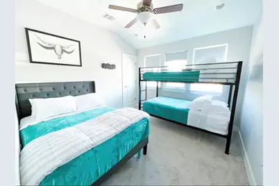 807 E 16th Street #B, Austin, TX 78702 - Photo 20