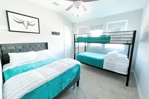 807 E 16th St, Austin, TX 78702 - Photo 20