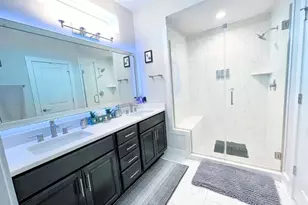 807 E 16th St, Austin, TX 78702 - Photo 14