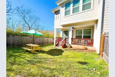 807 E 16th Street #B, Austin, TX 78702 - Photo 26