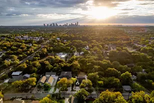 1214 Deloney St, Austin, TX 78721 - Photo 36