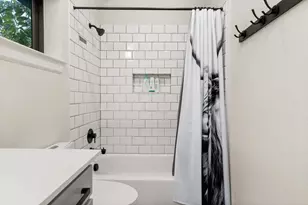 1214 Deloney St, Austin, TX 78721 - Photo 28