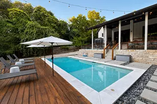 1214 Deloney St, Austin, TX 78721 - Photo 2