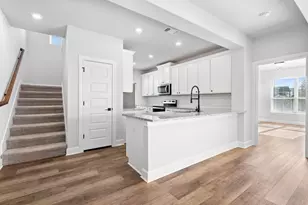 9317 Gladsome Path, Manor, TX 78653 - Photo 4