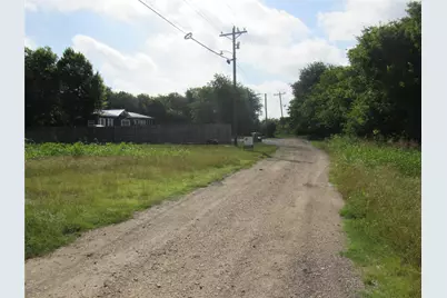 500 Arnold Drive, Bartlett, TX 76511 - Photo 10