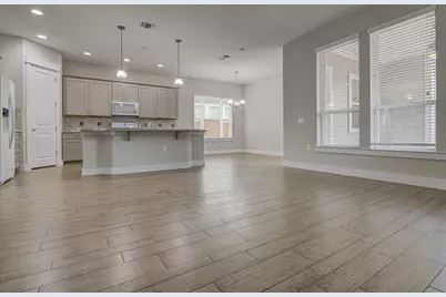 2409 Moreno Street, Austin, TX 78723 - Photo 4