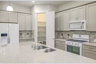 2409 Moreno Street, Austin, TX 78723 - Photo 8