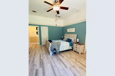 9300 Pioneer Forest Drive, Austin, TX 78744 - Photo 24