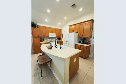 9300 Pioneer Forest Drive, Austin, TX 78744 - Photo 4